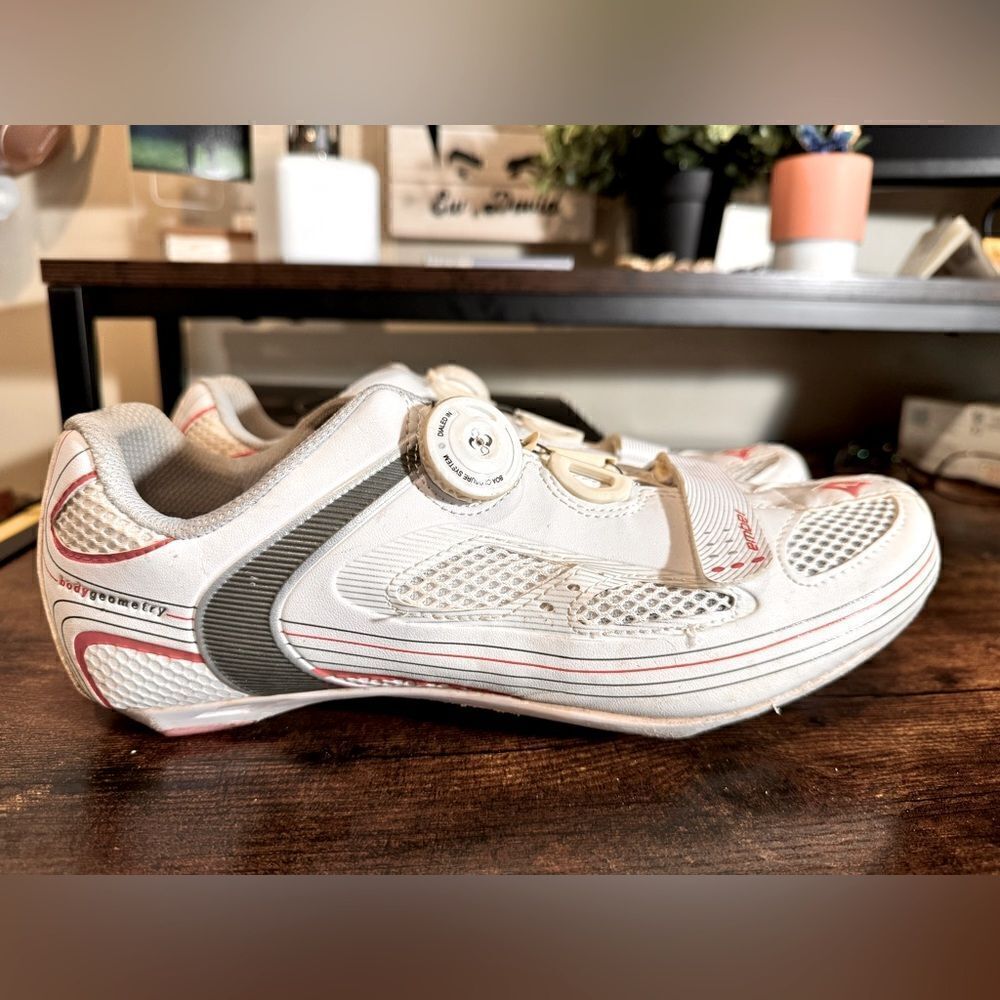 Specialized Women's Ember Road Shoes white size 10.5